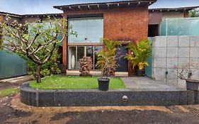 Mangrove Villa: C'Est La Vie